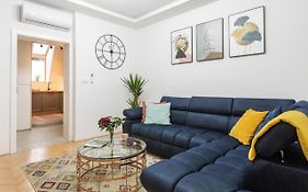 Design 1Bdr Loft Near Kvaternik Square